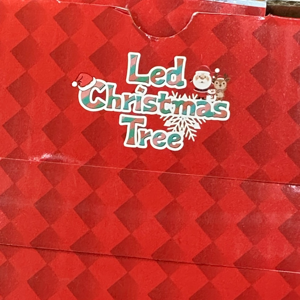 LED Christmas Tree - - Picture 6 of 6